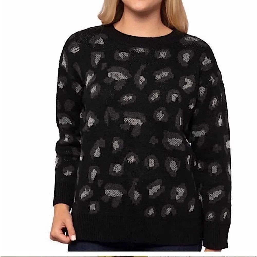 Kendall + Kylie Leopard Animal Print metallic black crew neck sweater -L